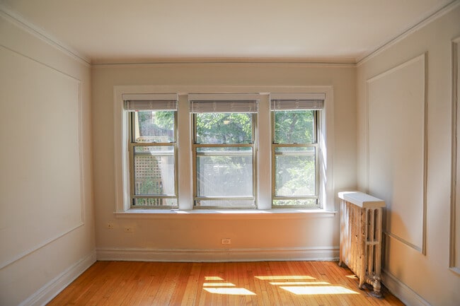 Photo - 5720 S Blackstone Ave Unit #209