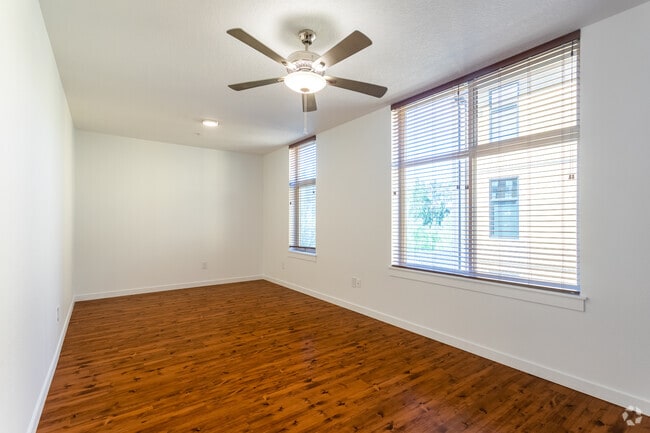 Studio, 1BA - 515 SF (Thurman)