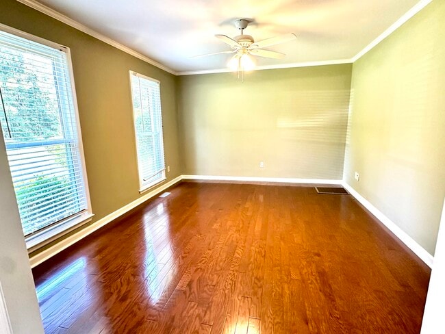 Photo - 527 Brandermill Rd