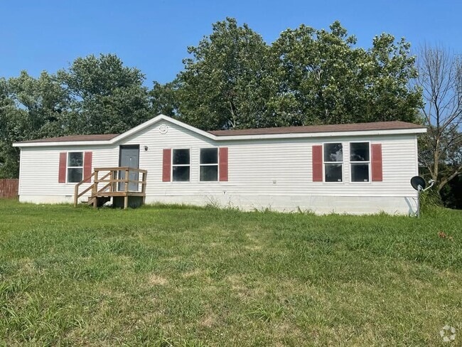 Building Photo - Remodeled Home - Exeter