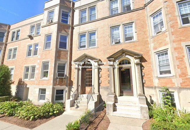 Photo - 134 Pleasant St Unit 3