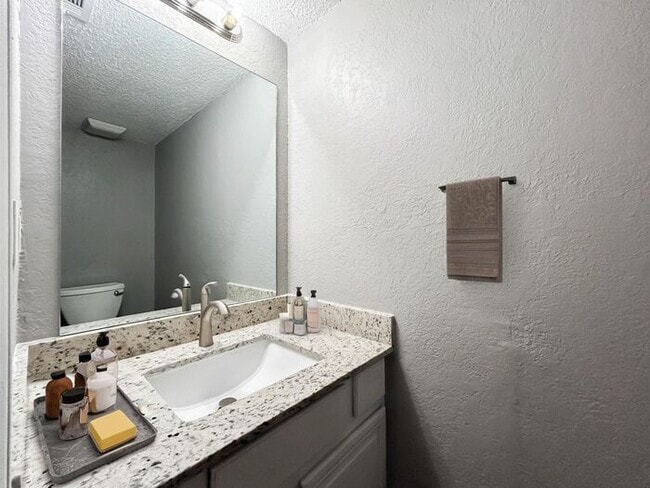 Photo - 610 Wolftrap Dr