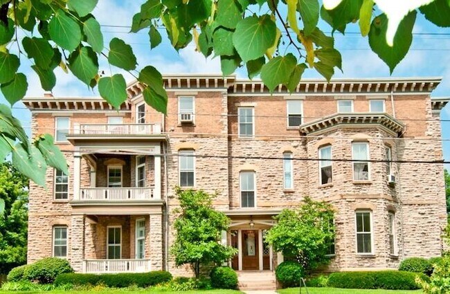 Photo - Weston Flats