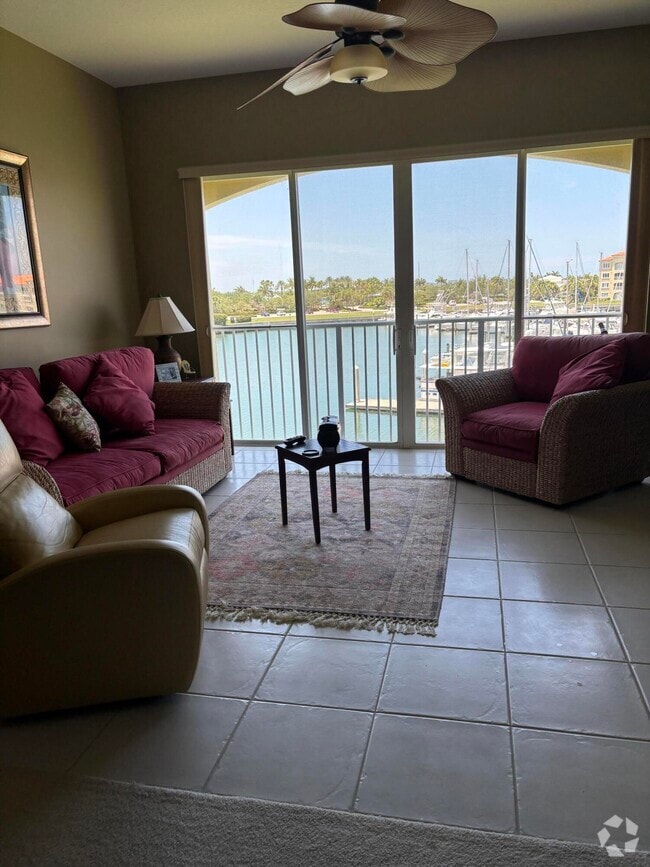 Building Photo - 14 Harbour Isle Dr W Unit 301 Rental