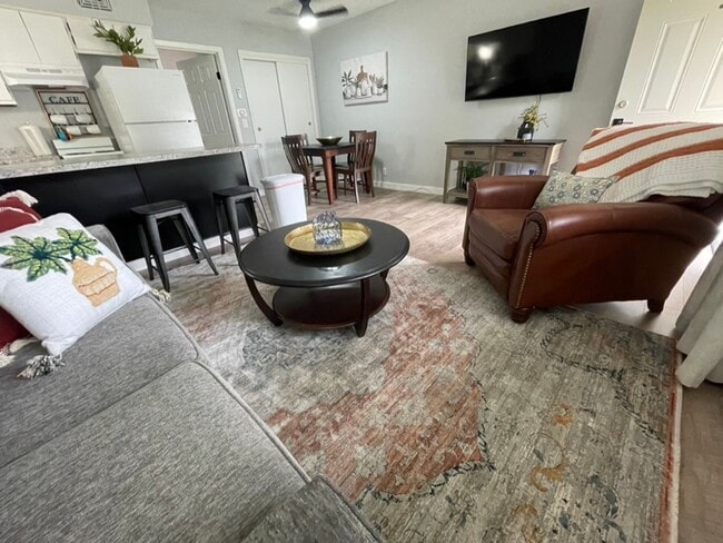 Photo - Western Hills Apartments