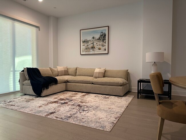 Sala de estar - 19355 N 73rd Way Unidad 3006