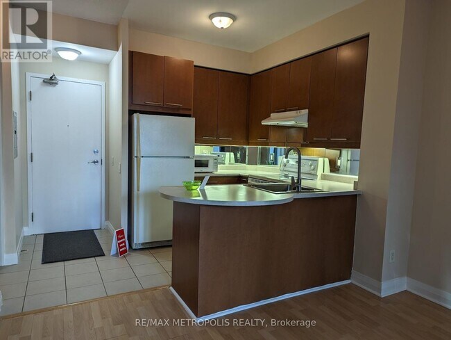 Photo - 1121 Bay St. Unit 308