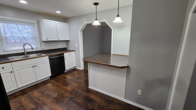 Photo - 315 N Pecan St