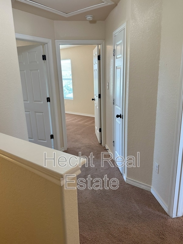 Photo - 8004 Maverick Climb