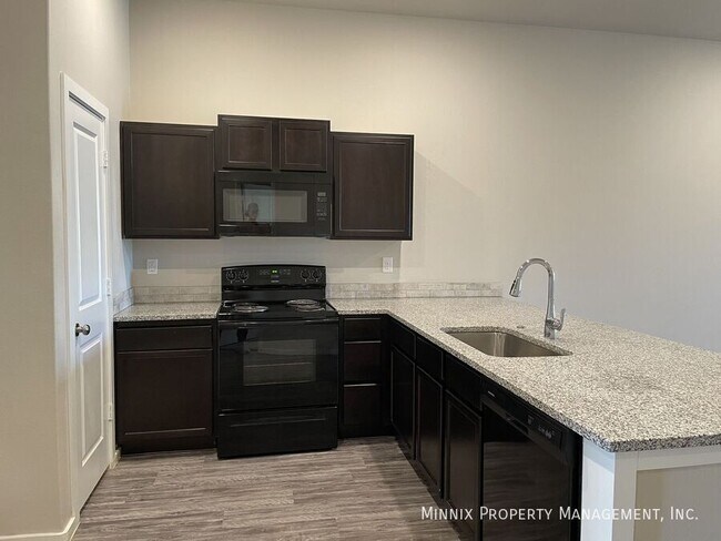 Photo - 1634 133rd St