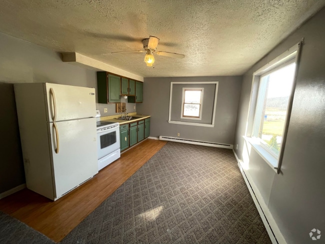 Building Photo - 8975 Lee Ln Unit A2 Rental