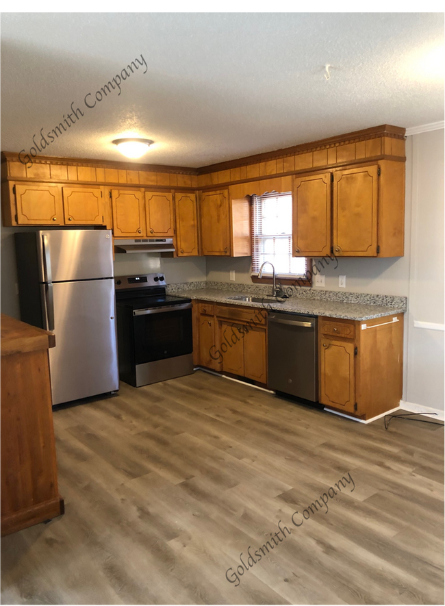 Photo - 12 Danhardt St