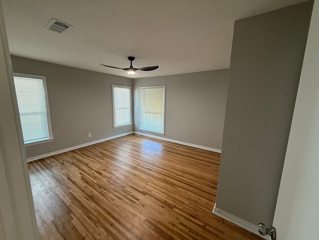 Photo - 3223 Cherrywood Ave