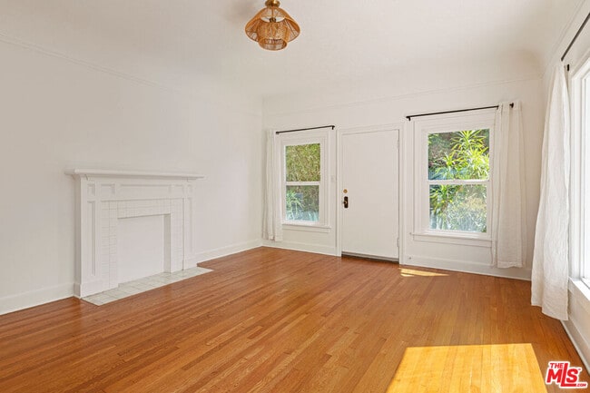 Photo - 1523 Murray Dr