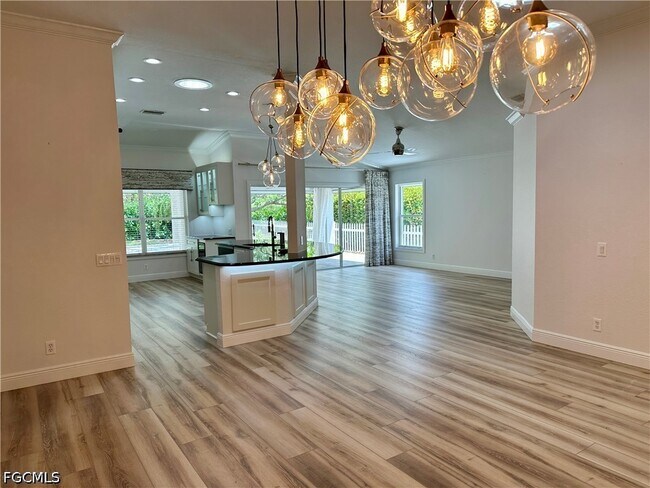 Photo - 8798 Fawn Ridge Dr