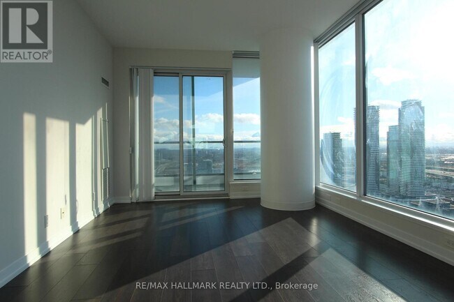 Photo - 5 Buttermill Ave. Unité 4009