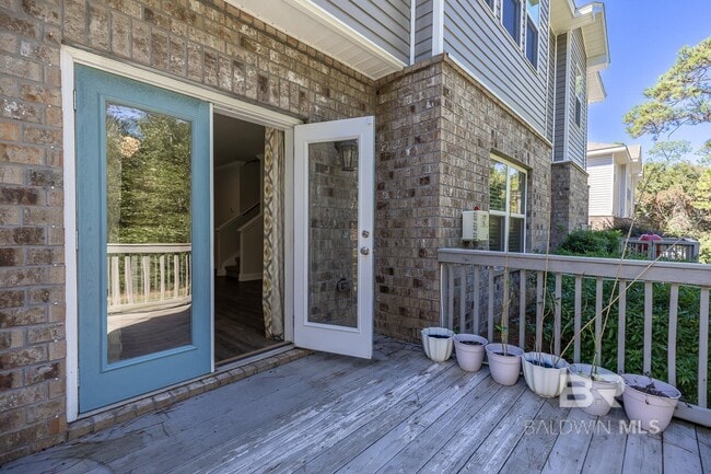 Photo - 6867 Spaniel Dr