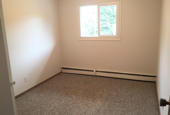 Sylvia Manor - Sylvia Manor