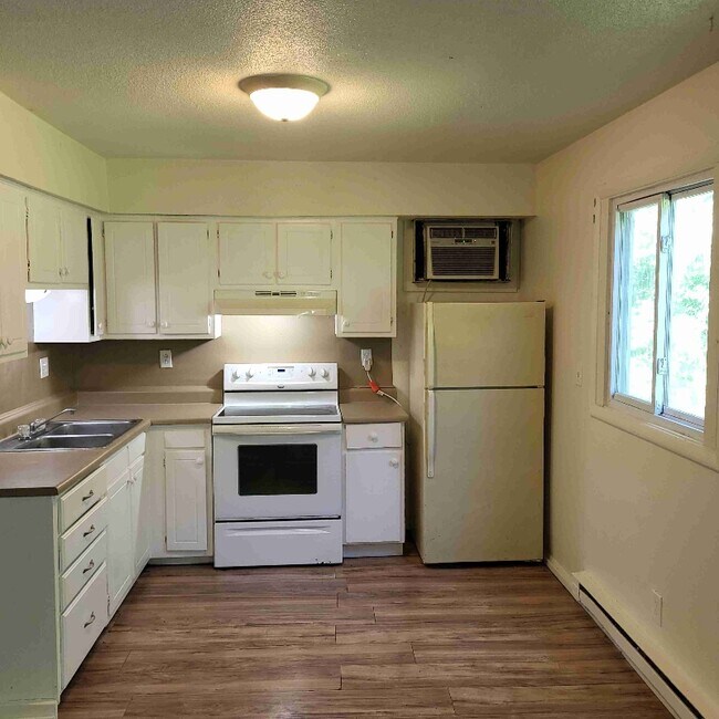 Photo - 1003 Colonial Dr Unit 1