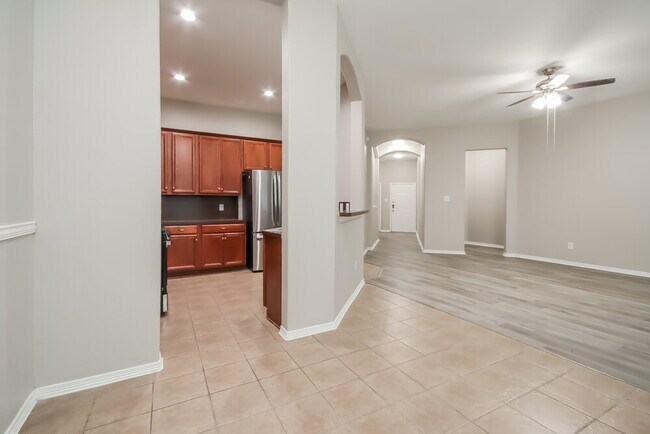 Photo - 2309 Highland Crossing Dr