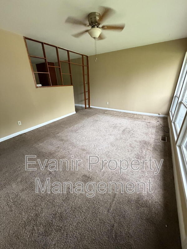 Photo - 5176 Rucks Rd