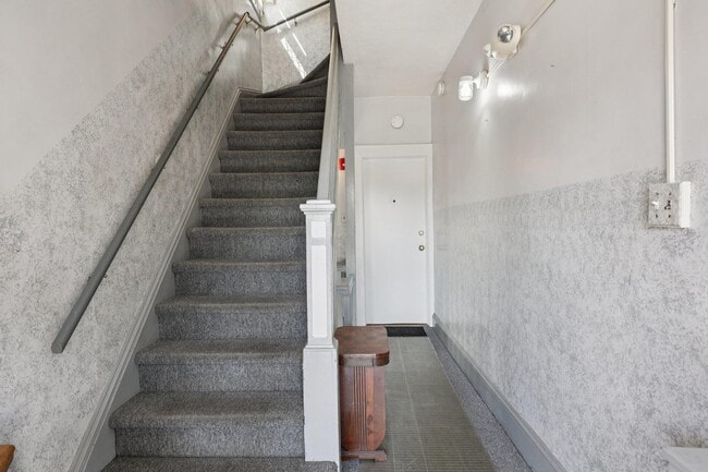 Photo - 153 Banta Ave Unit 3