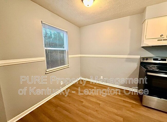 Photo - 1517 Steadmantown Ln Unit 2