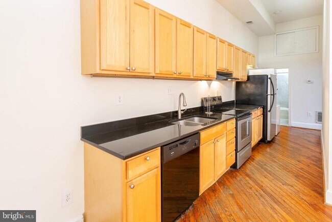 Building Photo - 1213 12th St NW Unit A