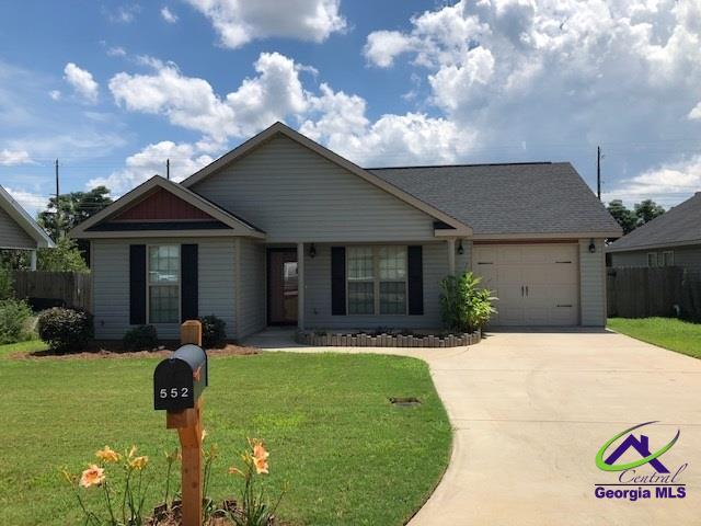 Building Photo - 552 Grand Ave