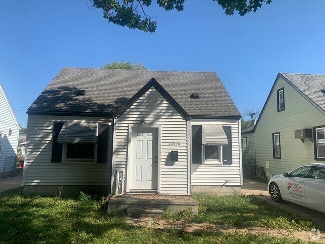 Building Photo - 24528 Grove Ave Rental