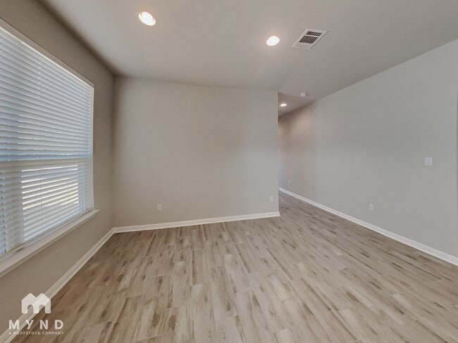 Photo - 705 Hays Hill Dr