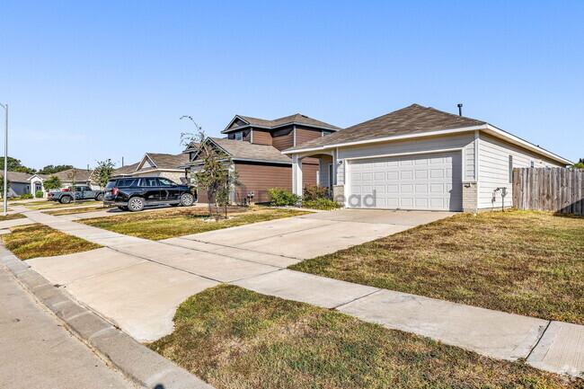 Building Photo - 24014 Farmstead Dr Rental