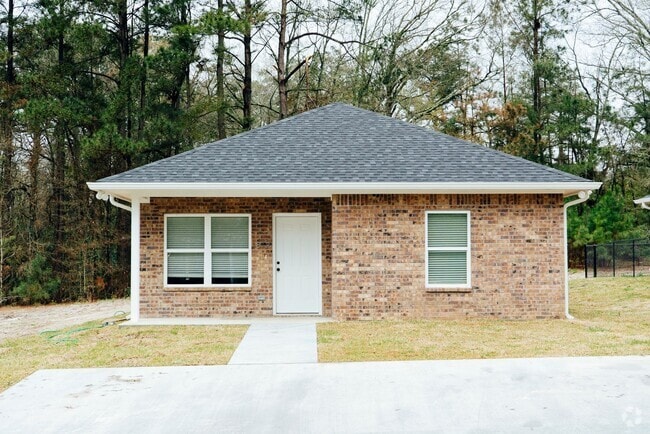 Building Photo - 3 bed 3 bath NEW CONSTRUCTION home available!
