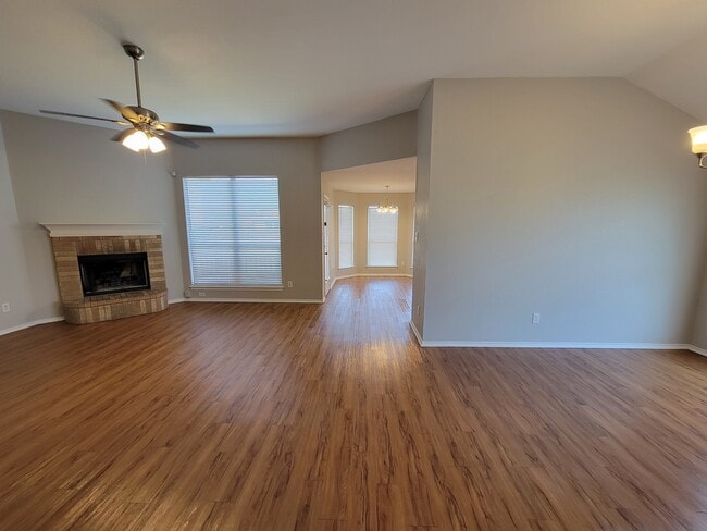 Photo - 6123 Flower Meadow