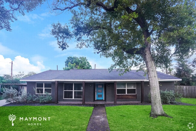 Building Photo - 5151 Kingfisher Dr Rental