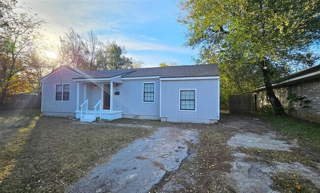 Photo - 4110 SE 11th St