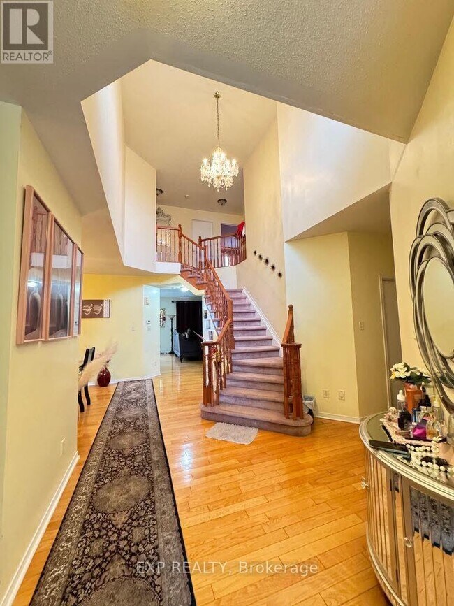 Photo - 2086 Ricardo St