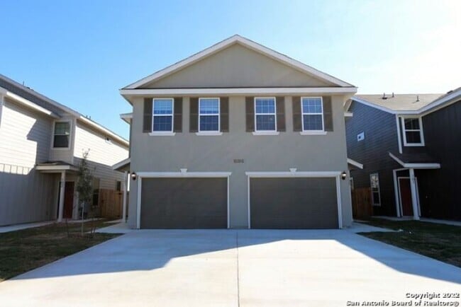 Building Photo - 10310 Lynwood Branch Unit 101 Rental