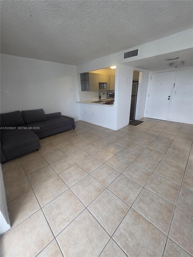 5050 NW 7th St Unit 610
