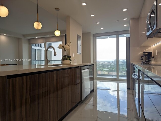 Photo - 19707 Turnberry Way Unit 20L