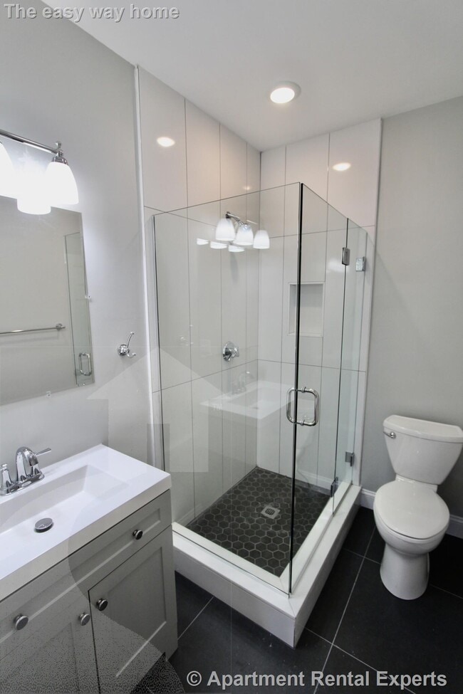 Photo - 246 Main St Unidad #1