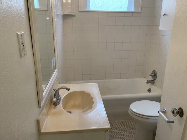 Photo - 1661 Kipling St Unit 2