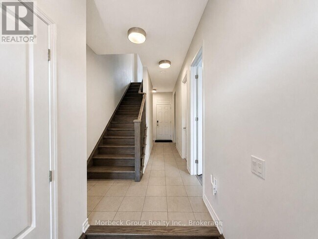 Photo - 3042 Merrick Rd