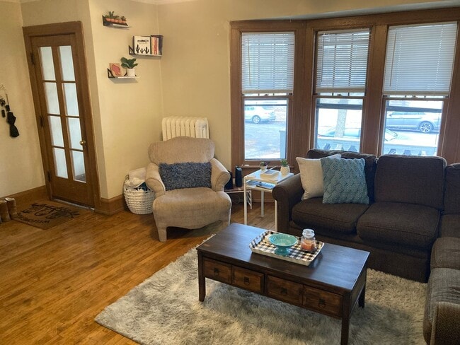 Photo - 2937 N Frederick Ave Unit Lower