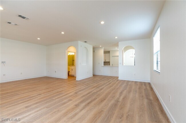 Photo - 15618 Summit Pl Cir Unit 396