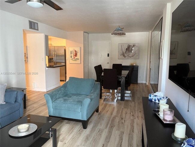 Photo - 1913 S Ocean Dr Unit 427