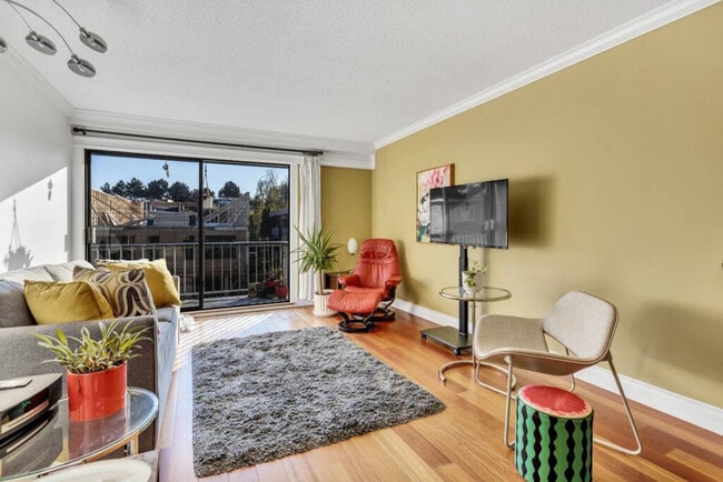 Photo - 2040 Cornwall Ave Unit ID1051761P