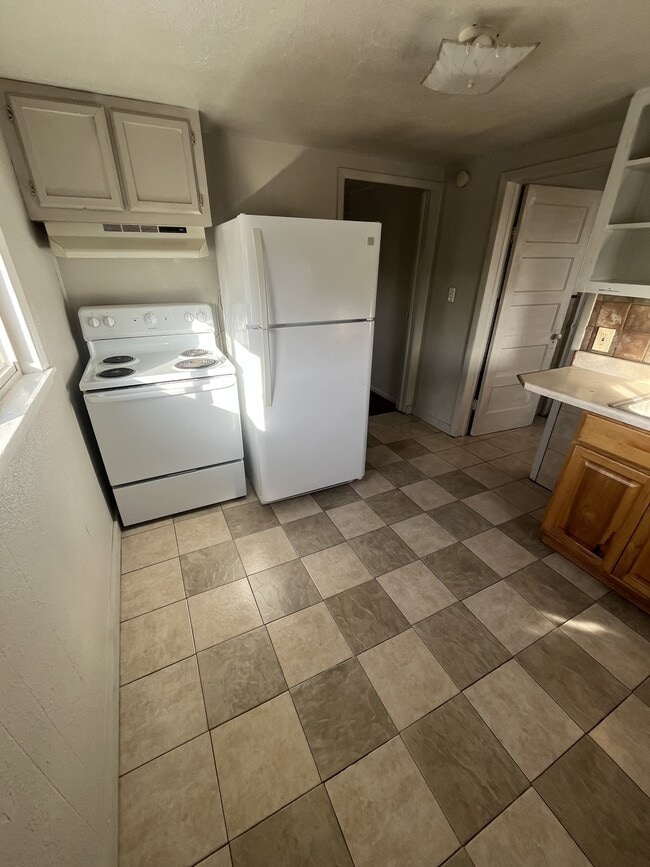 Photo - 531 W 9th St