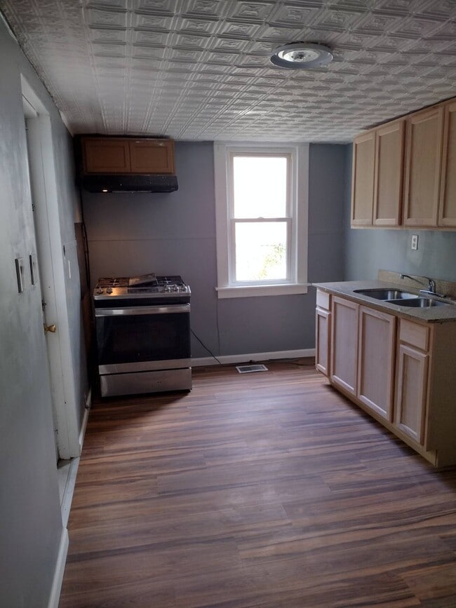 Photo - 930 Lenox Ave House