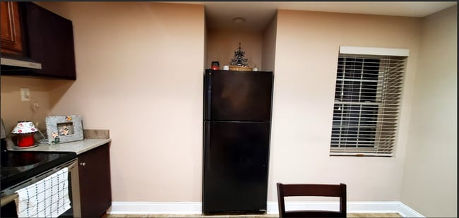 Photo - 15217 Lions Den Rd